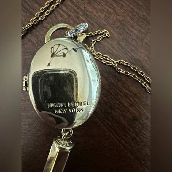 Henri Bendel Gold Tone Crystal Locket Tassel Pendant 35" Necklace 32.1g GUC - Picture 6 of 9